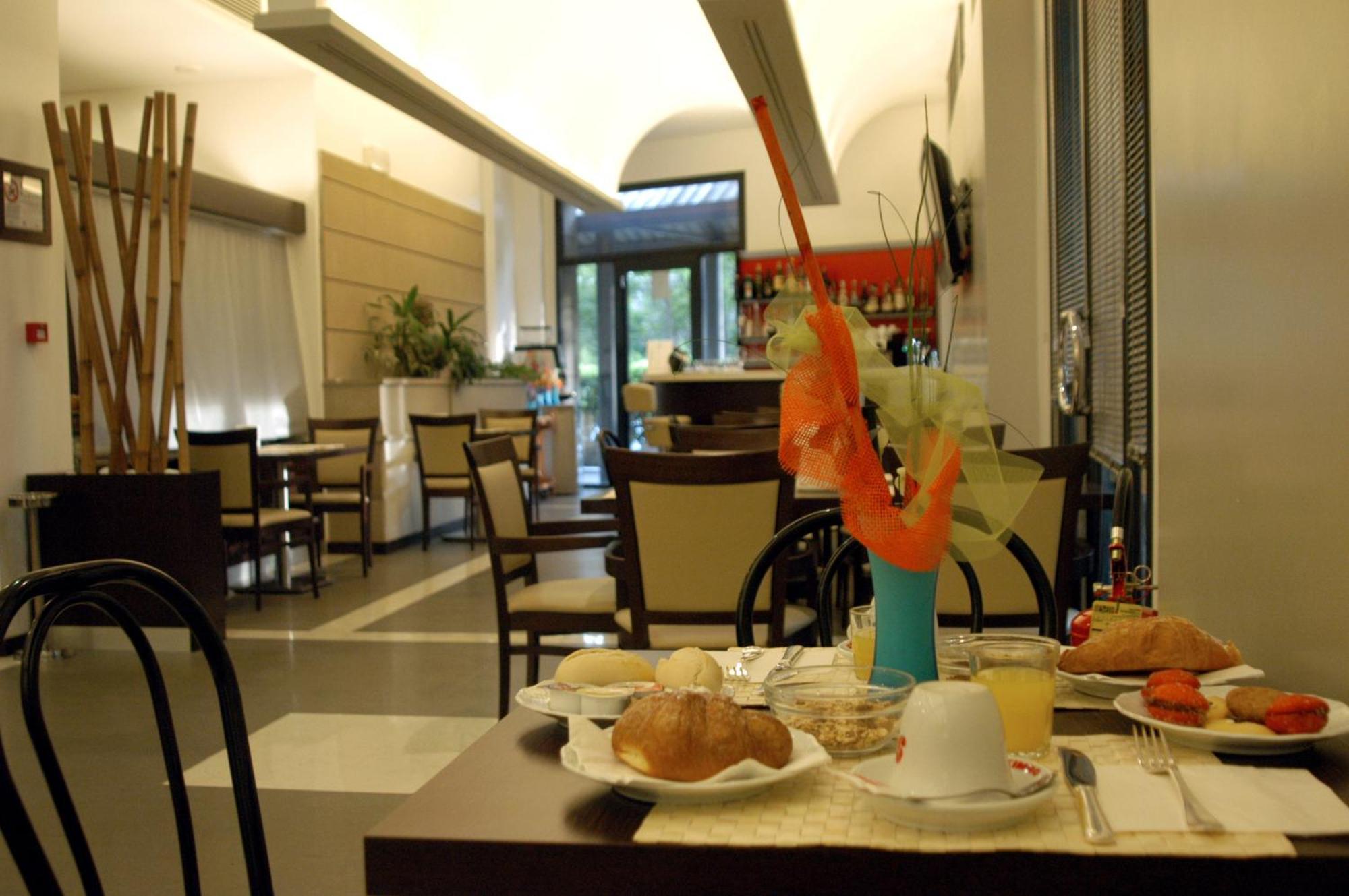 Hotel Fiera Wellness & Spa Bologna Esterno foto