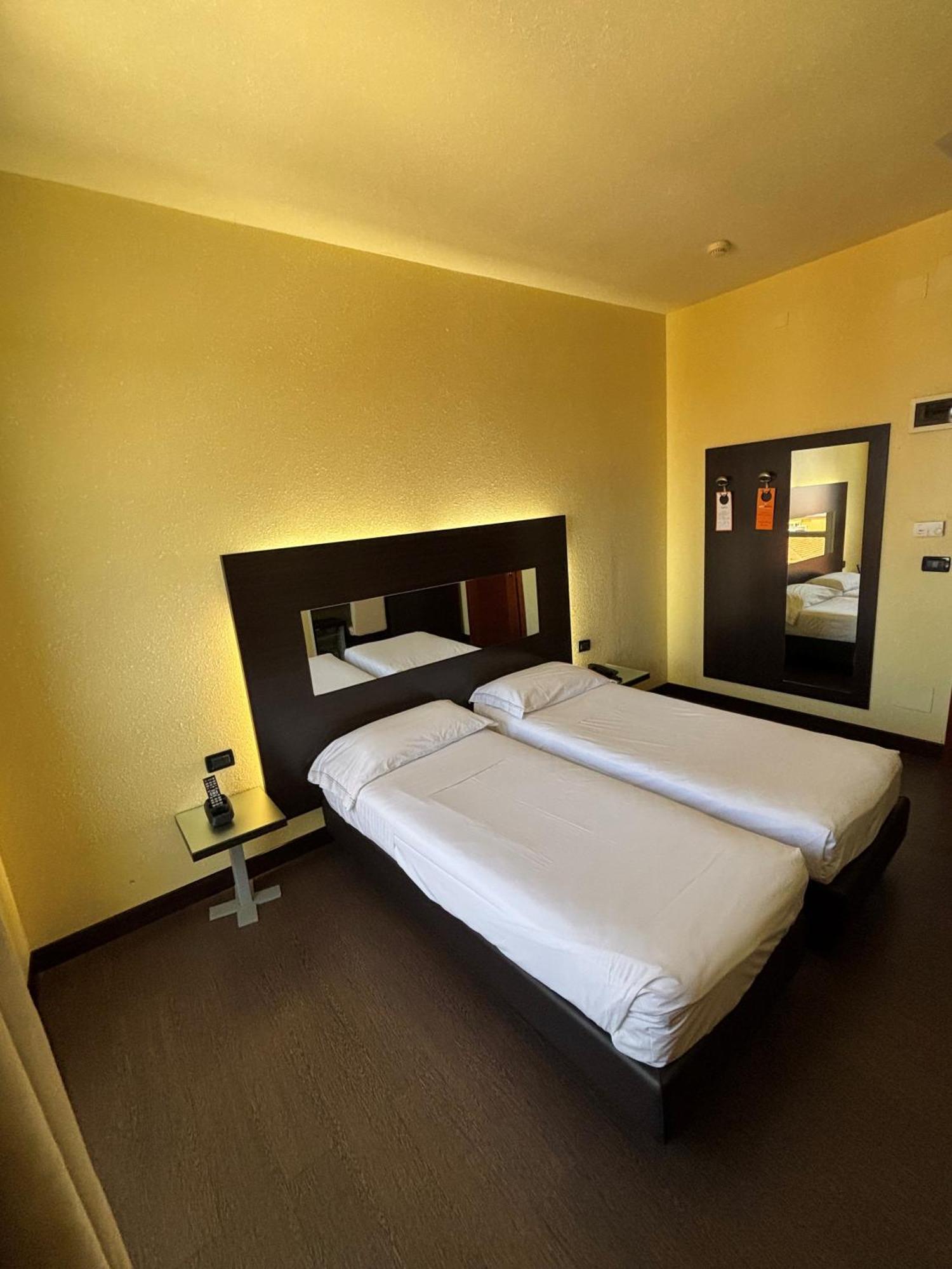 Hotel Fiera Wellness & Spa Bologna Esterno foto